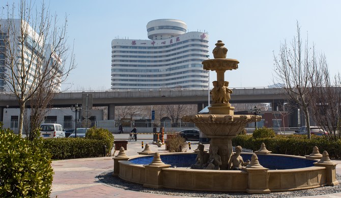 天津塞纳公馆服务公寓商务大床房